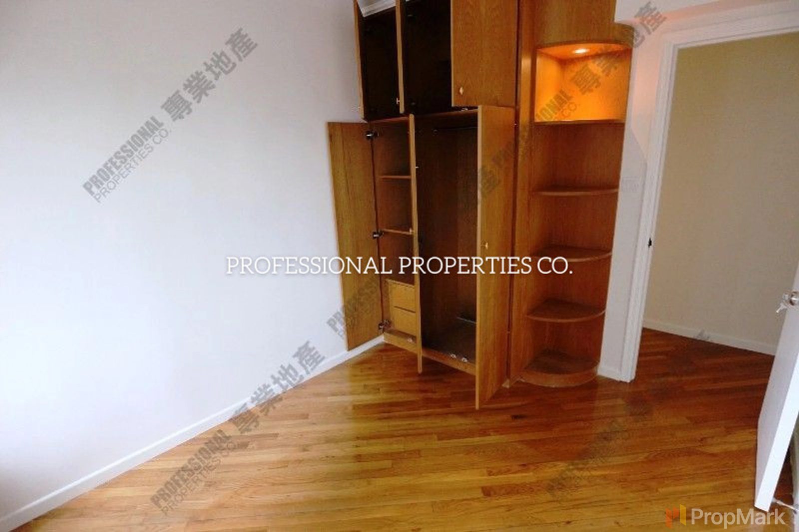 photo 7 — Robinson Place, Mid-levels West