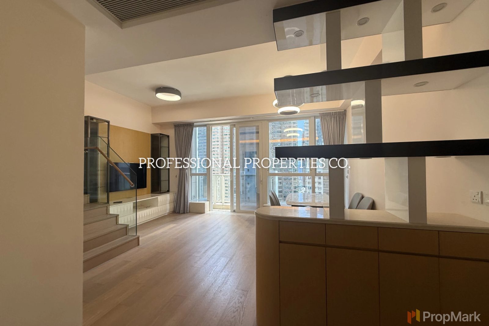 photo 2 — The Morgan, Mid-levels West