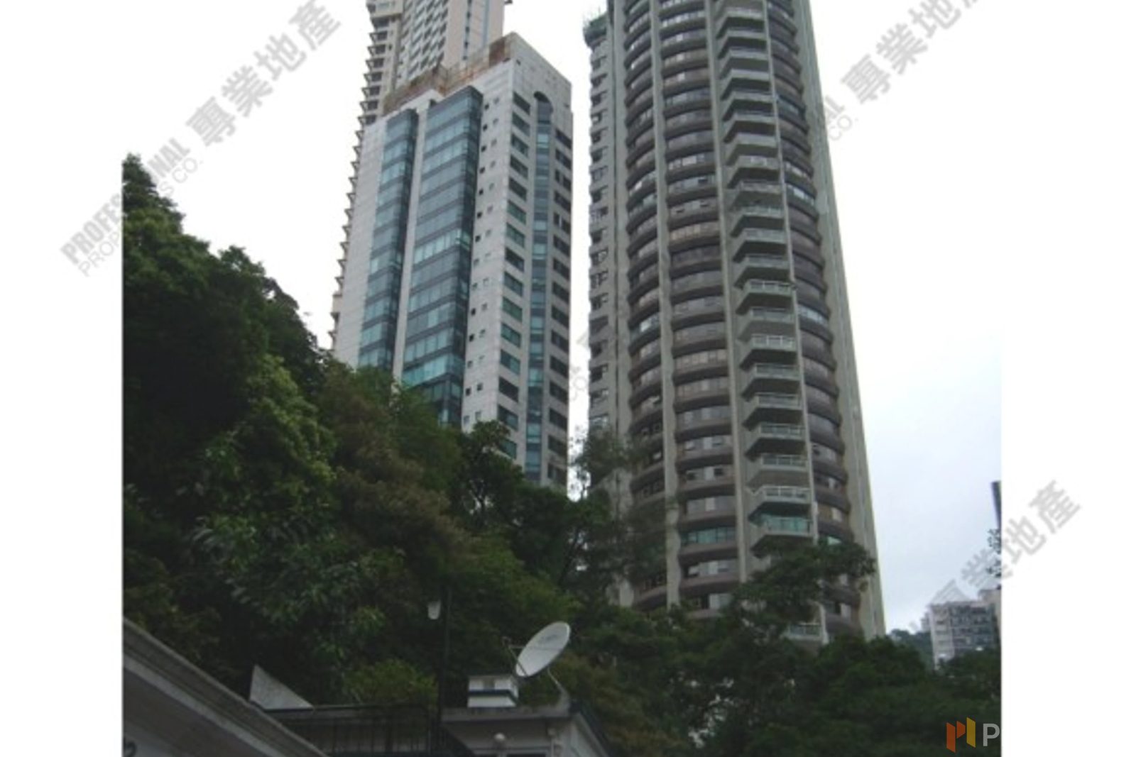 相片 10 — 世紀大廈，中半山