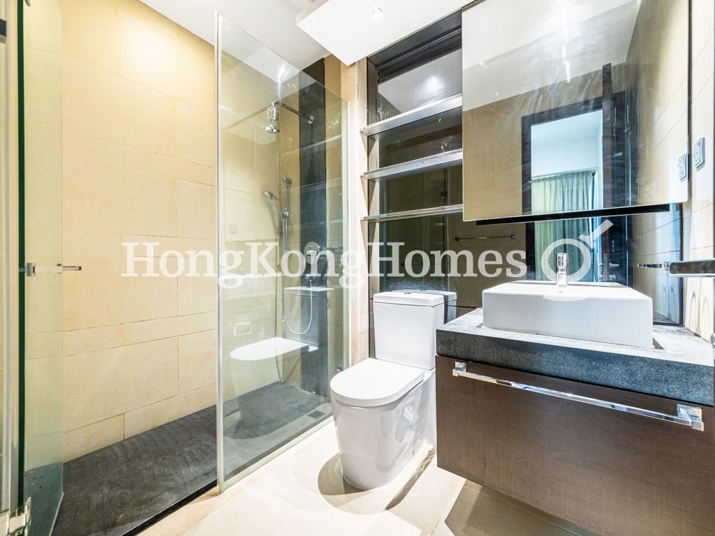 Ensuite Bathroom — 嘉薈軒，灣仔