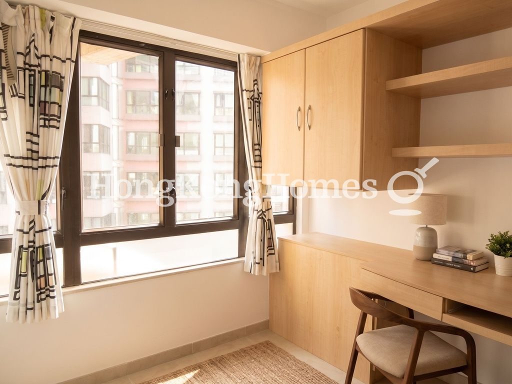 Third Bedroom — 金寧大廈，西半山