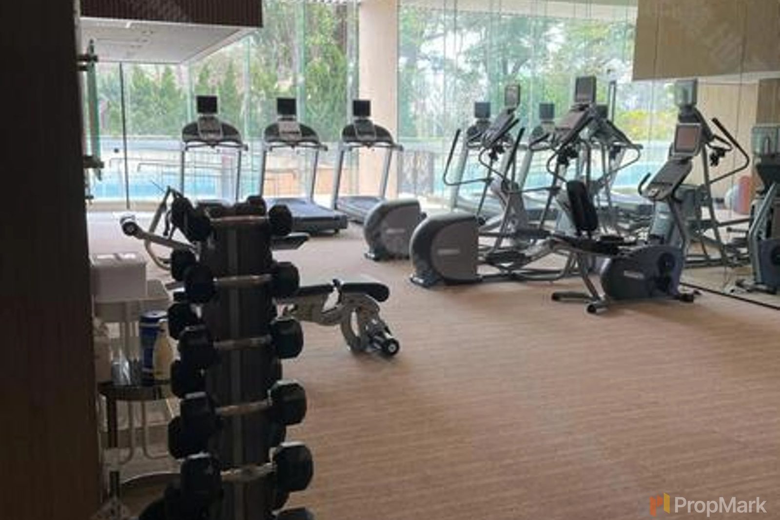 相片 4 — 樂天峰，跑馬地