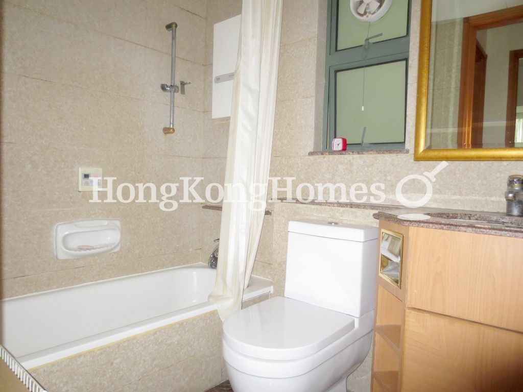 Guest Bathroom — 柏景灣 - 09座，大角咀