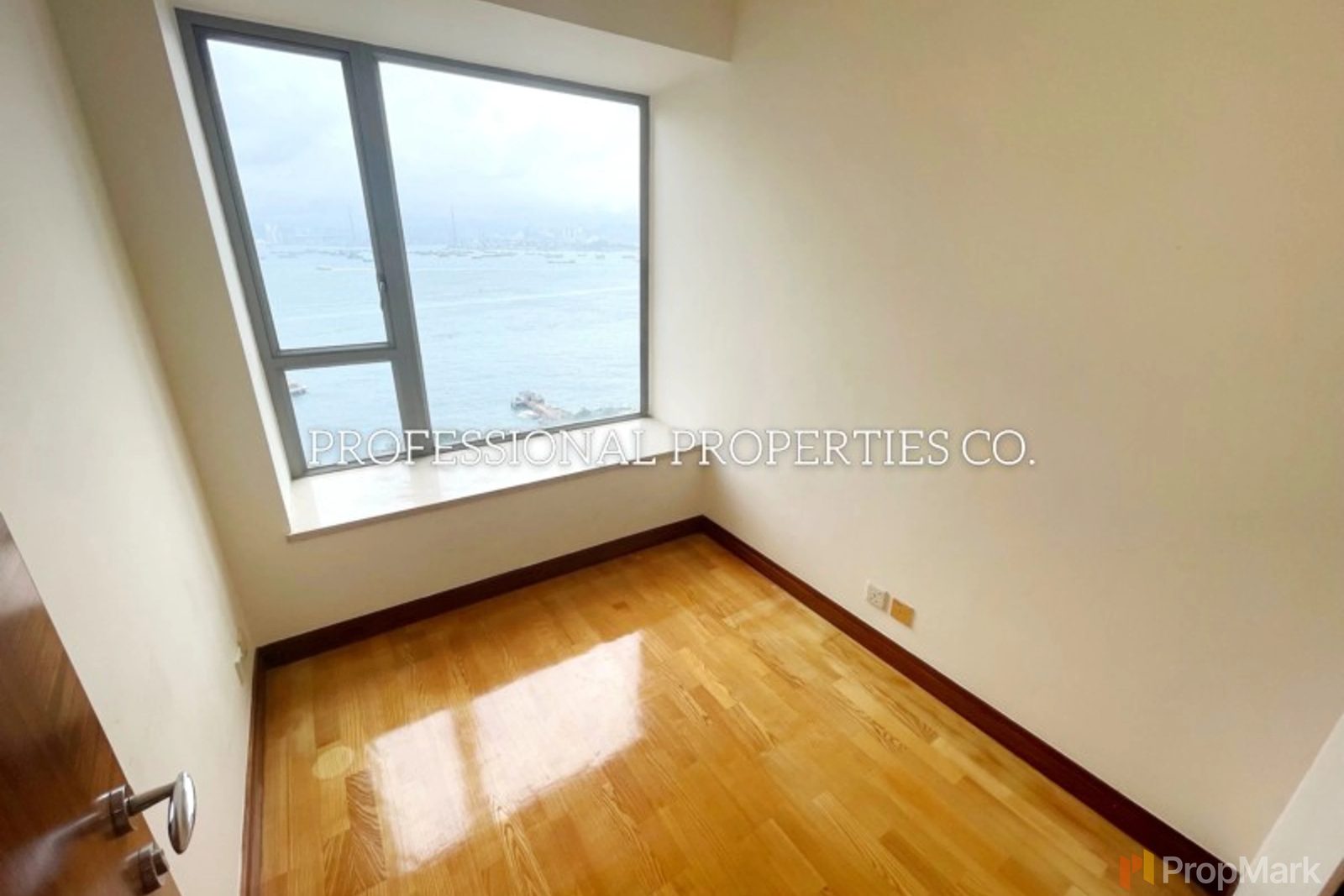 photo 7 — Mount Davis 33, Kennedy Town