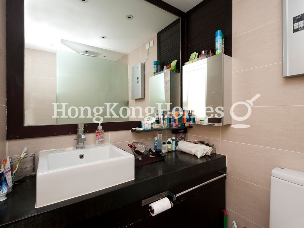 Guest Bathroom — Robinson Crest, Mid-levels West