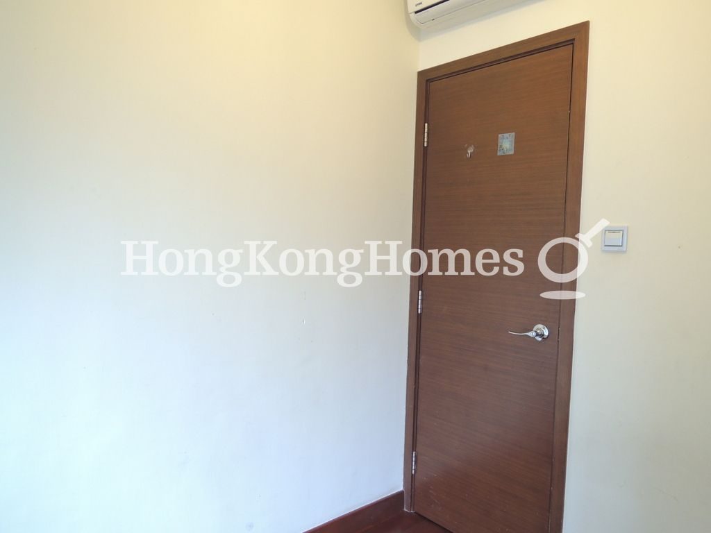 Second Bedroom — 駿逸峰，灣仔