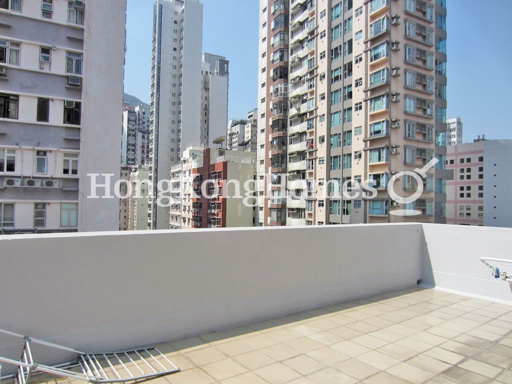Private Roof Terrace — 昌明大廈，跑馬地