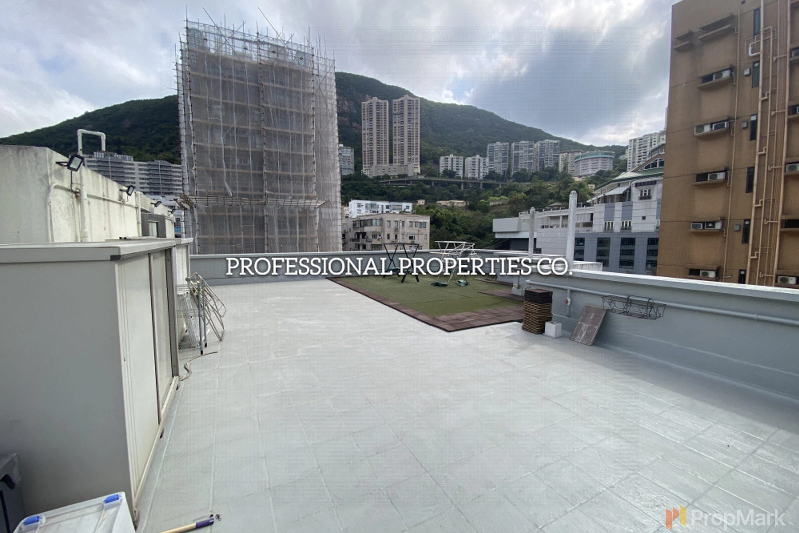 photo 2 — Blue Pool Court, Happy Valley