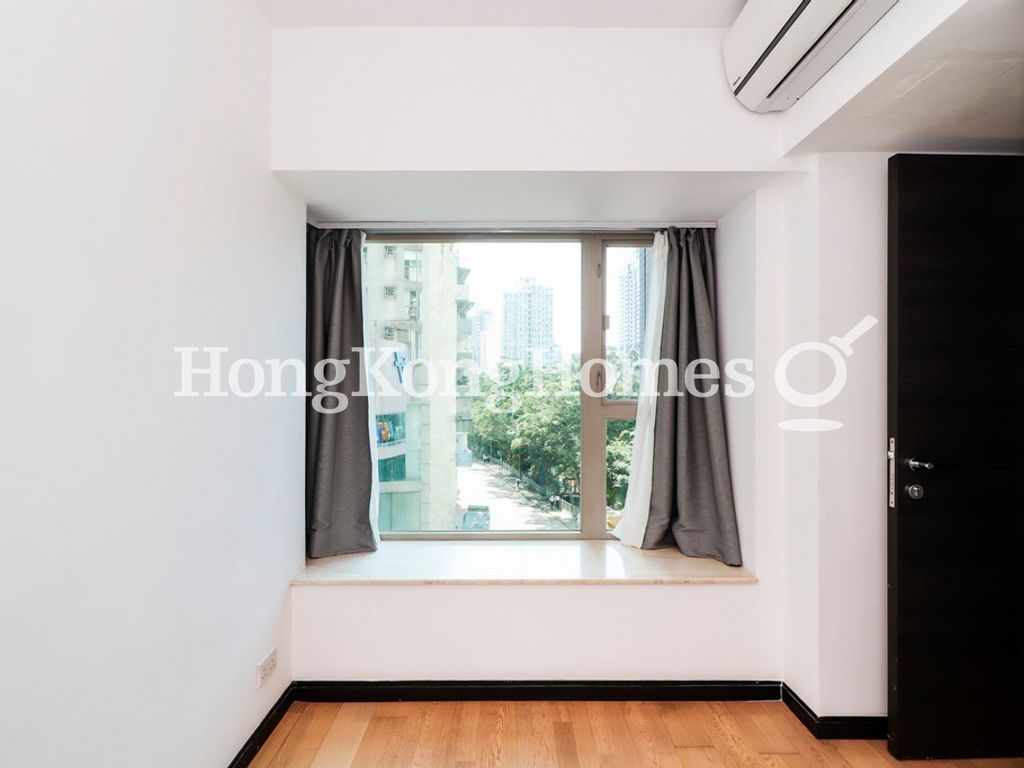 Master Bedroom — Centre Place, Sai Ying Pun
