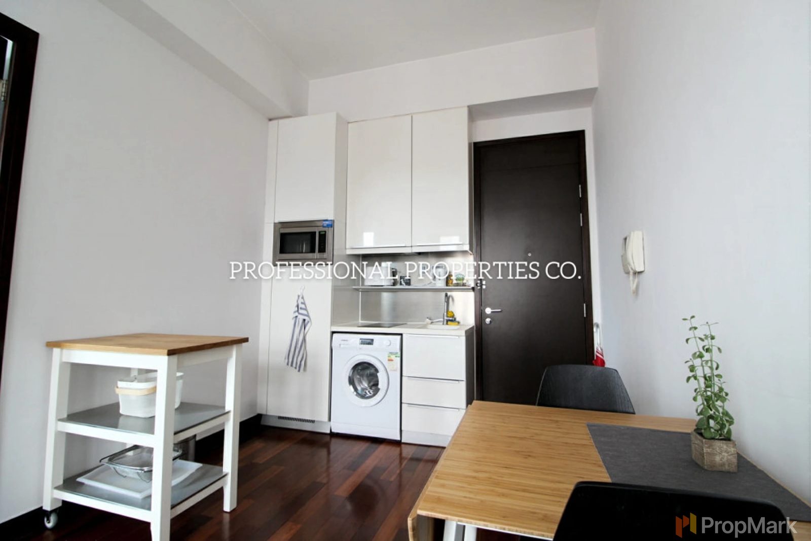 photo 3 — J Residence, Wan Chai