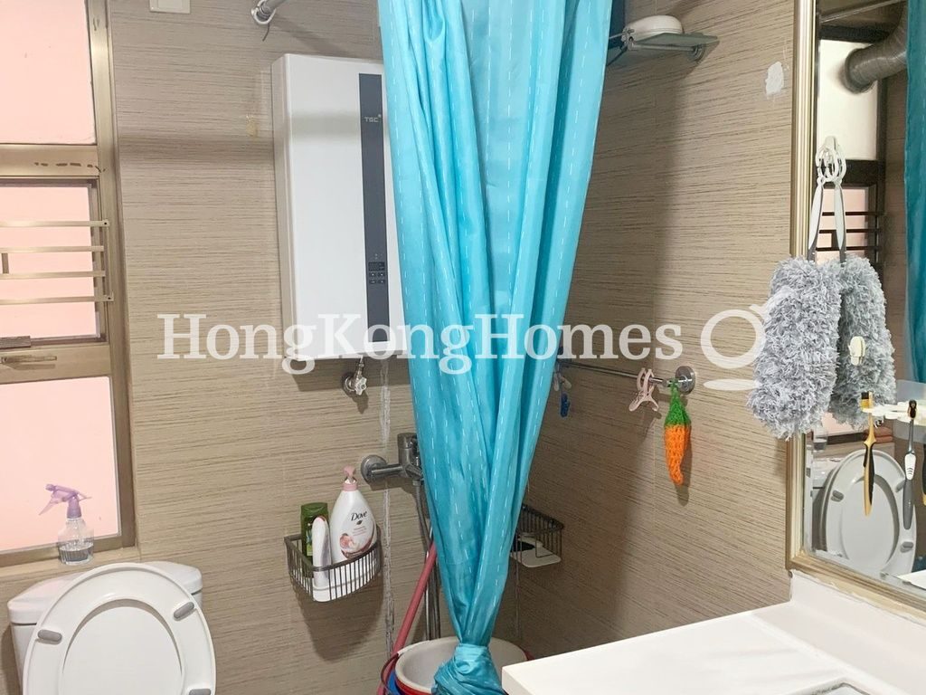Guest Bathroom — Joyful Building, Western / Kennedy Town