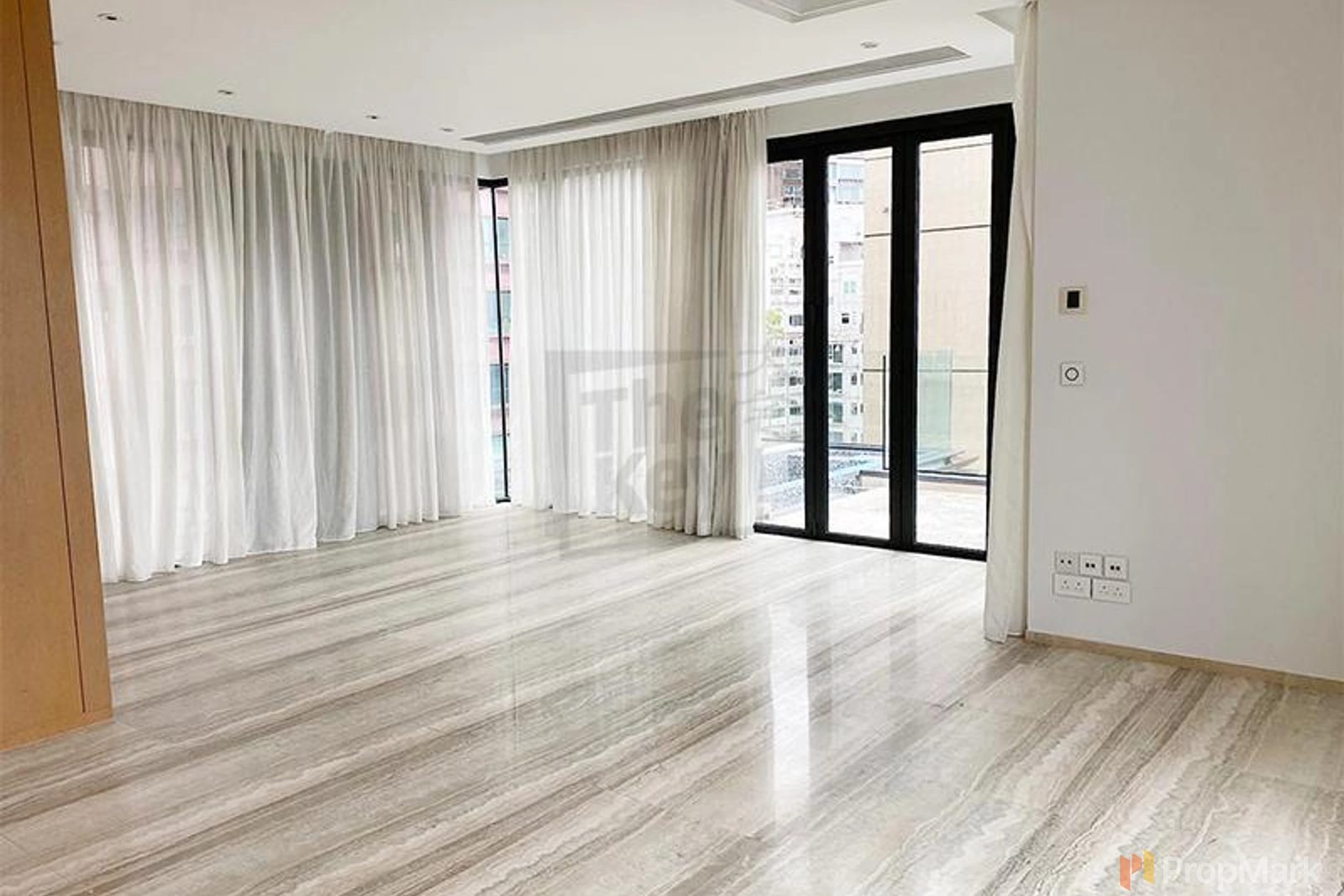 photo 3 — Gramercy, Mid-levels West