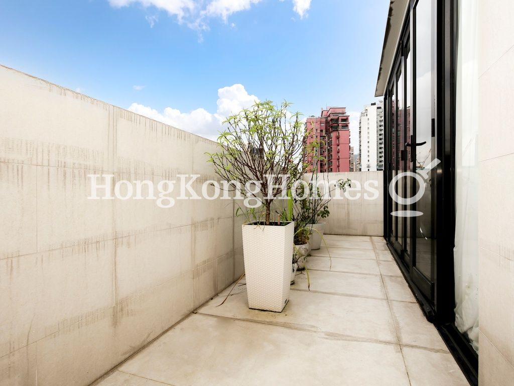 Terrace off Bedroom — 英輝閣，西半山