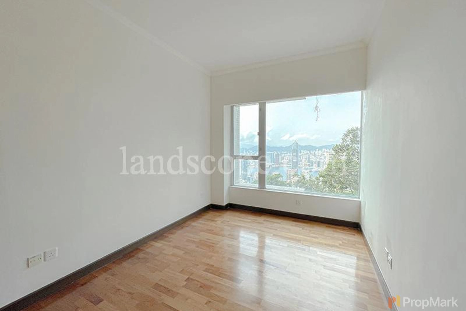 photo 11 — Haking Mansions, The Peak