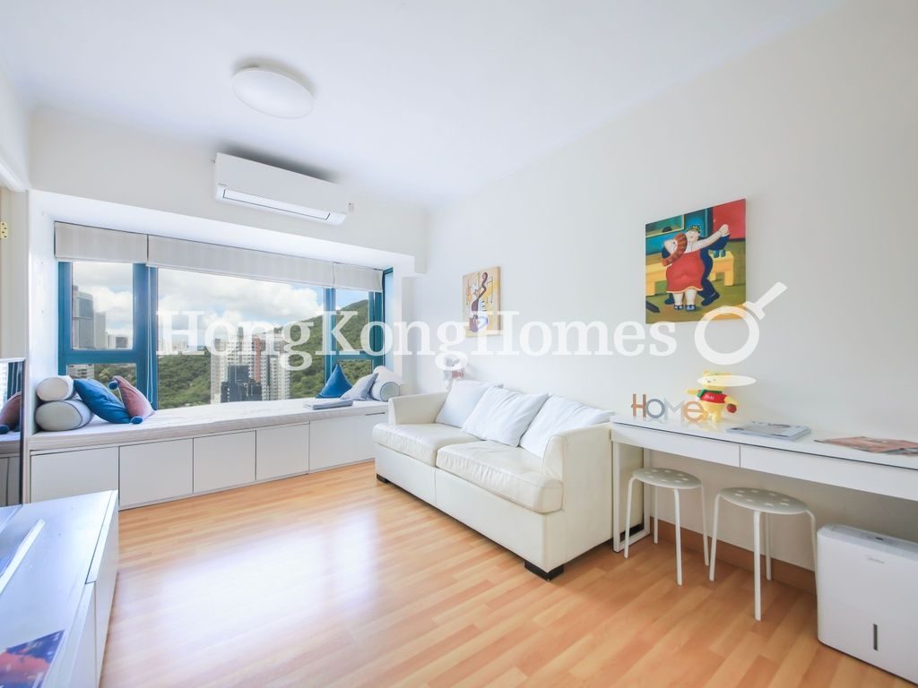 Living and Dining Room — Manhattan Heights, Western / Kennedy Town