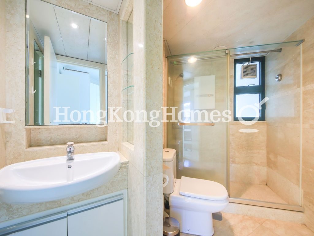 Ensuite Bathroom — Manhattan Heights, Western / Kennedy Town