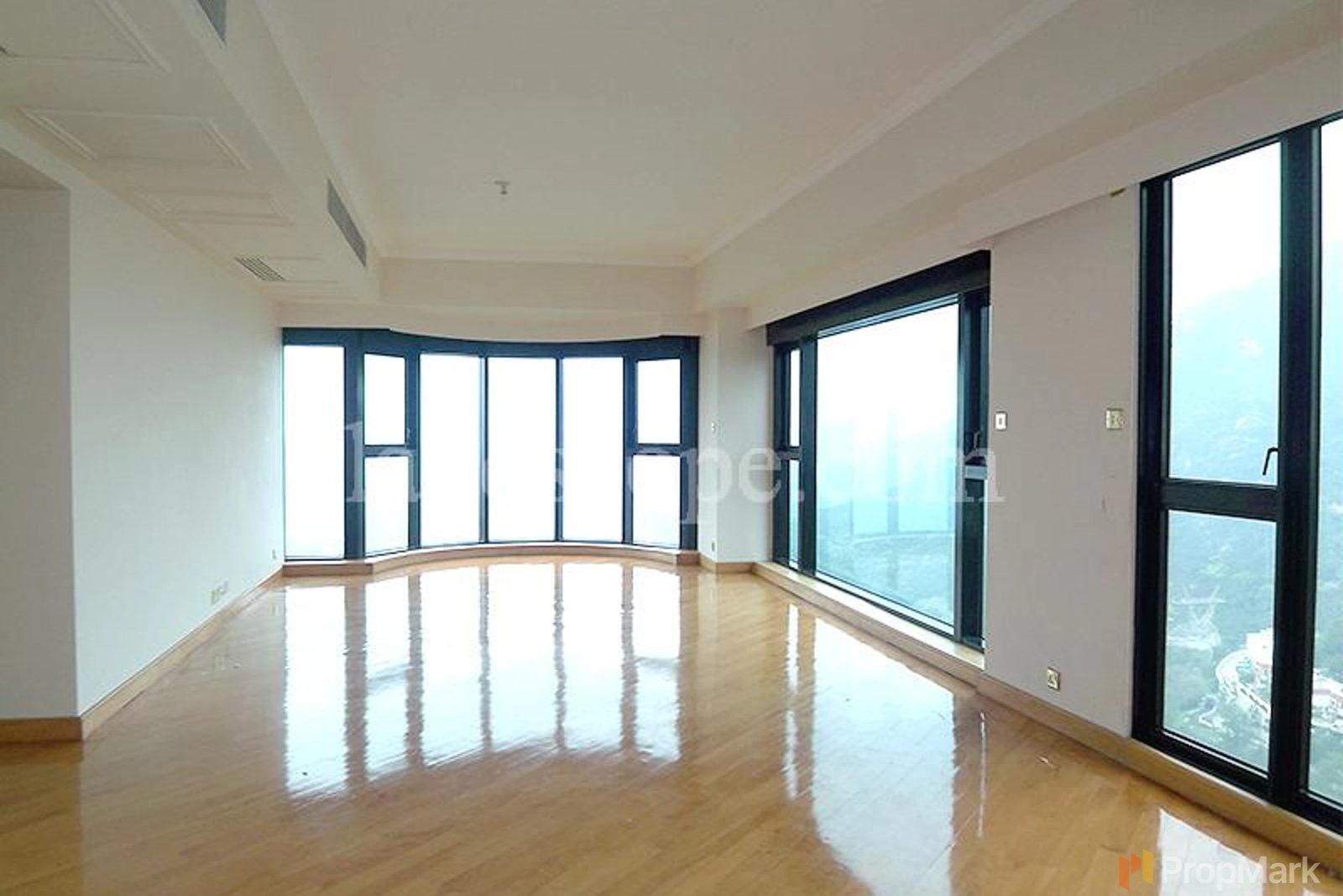 photo 4 — 3 Repulse Bay Road, Southside