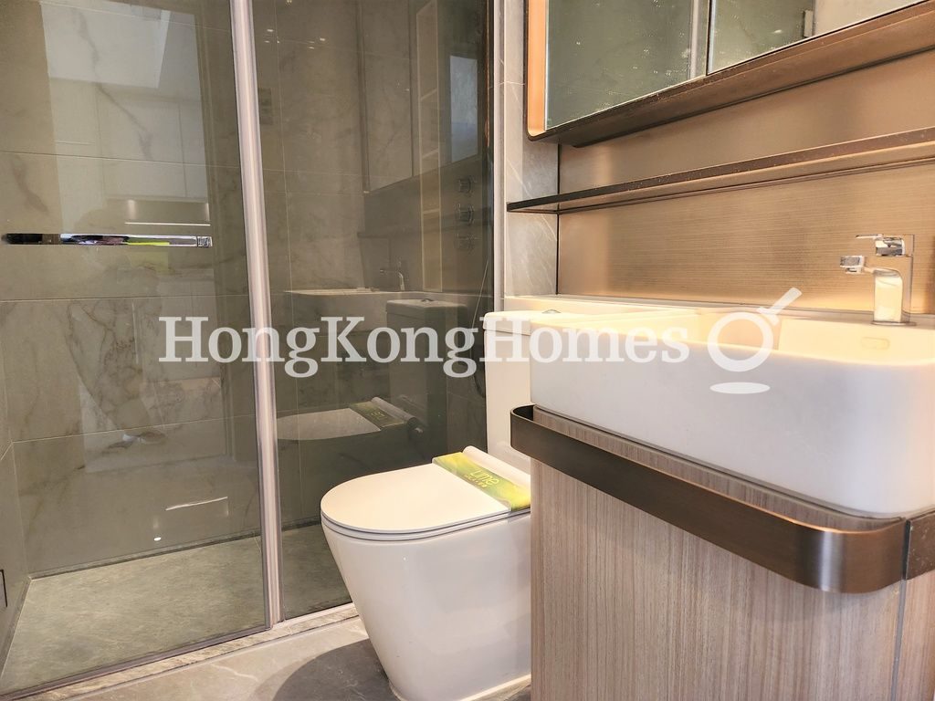 Guest Bathroom — 形薈 - 第1A座，筲箕灣