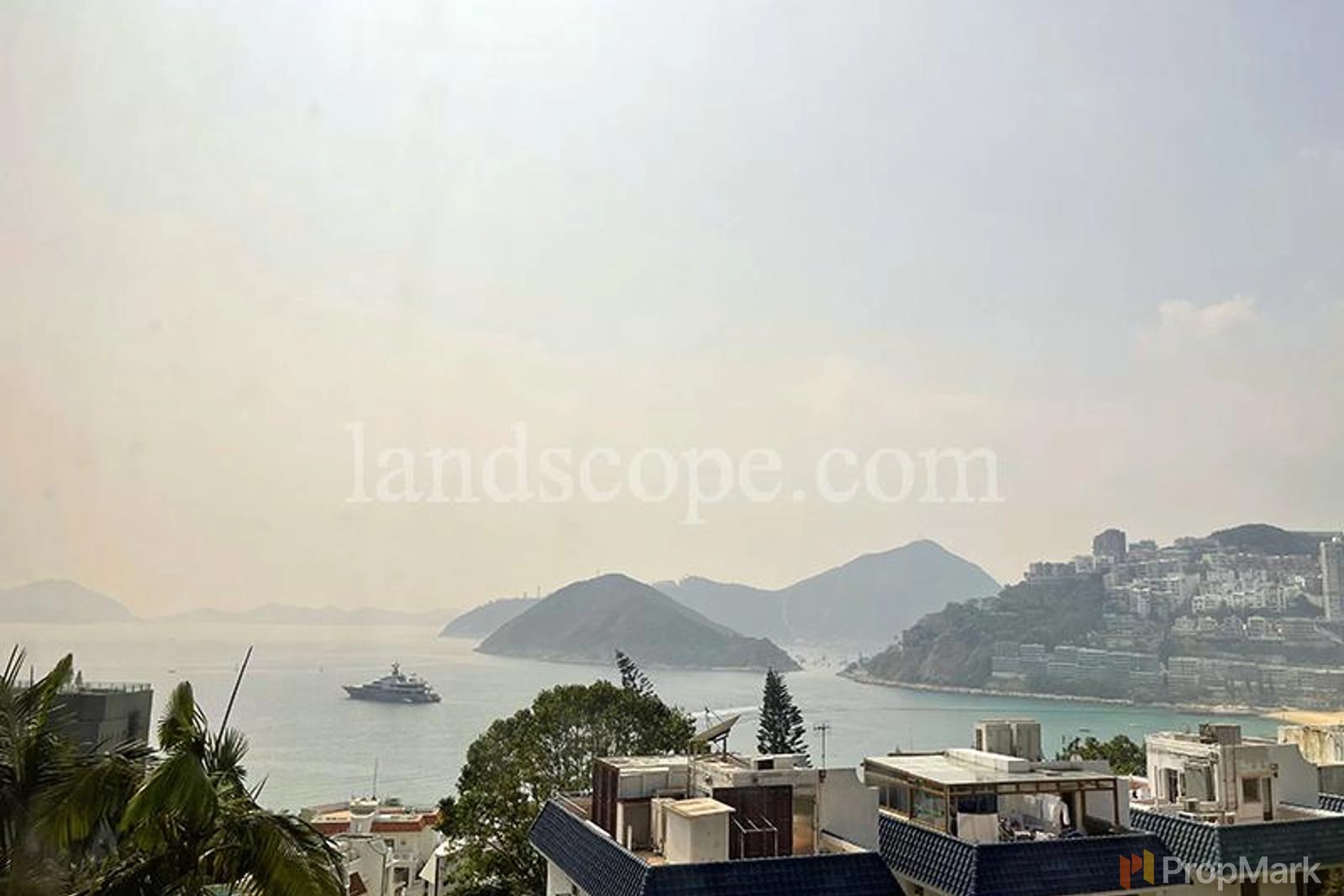 photo 5 — Villa Corniche, Southside