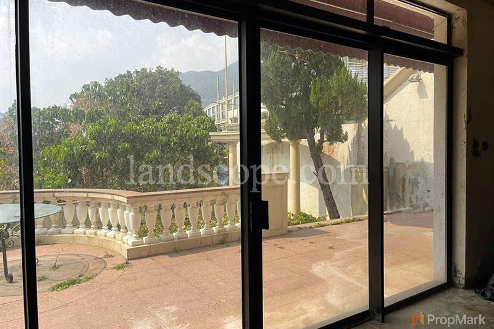 photo 8 — Villa Corniche, Southside