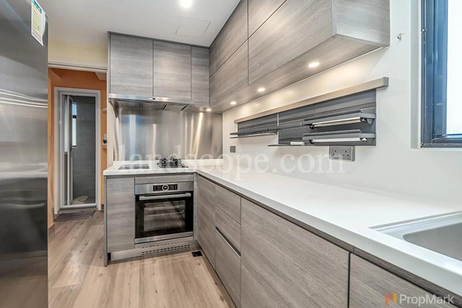 photo 10 — Bowen Place, Mid-levels Central