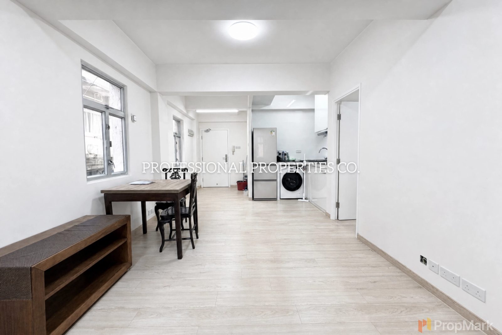 photo 3 — 14 Shelley Street, Central