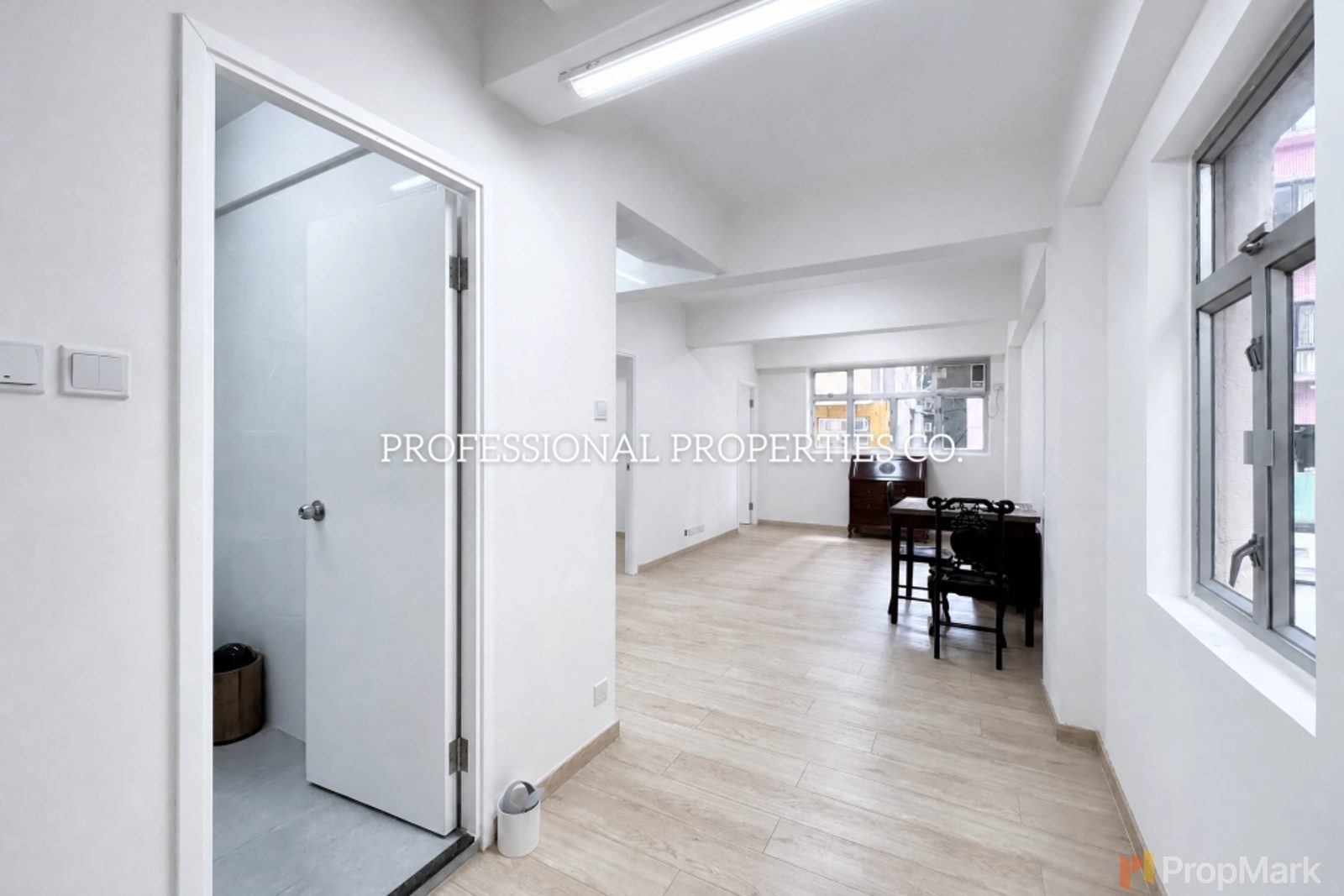 photo 11 — 14 Shelley Street, Central