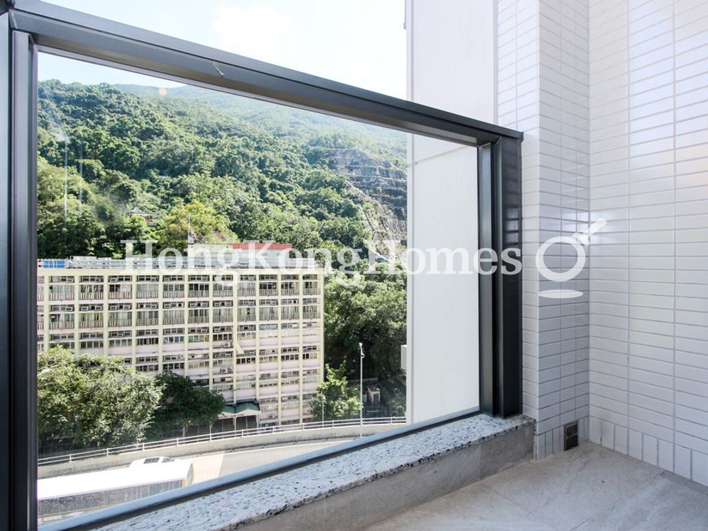 Balcony off Living and Dining Room — 形薈 - 第2座，筲箕灣