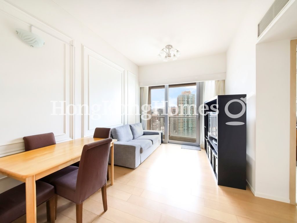 Living and Dining Room — Mount East, North Point