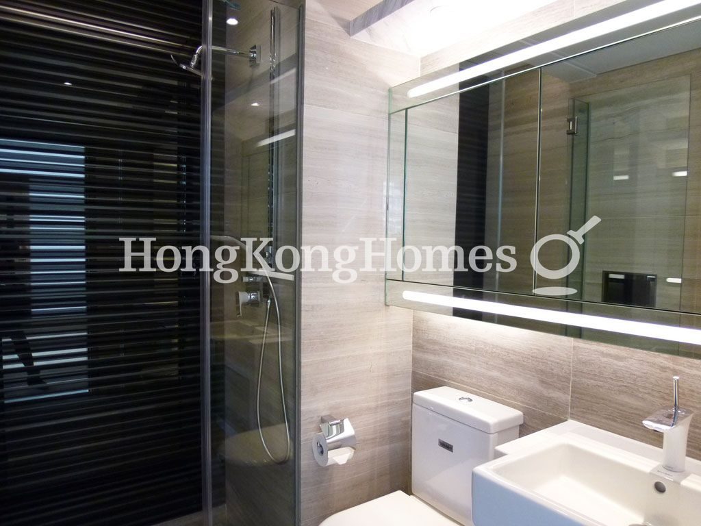 Guest Bathroom — 壹環，灣仔