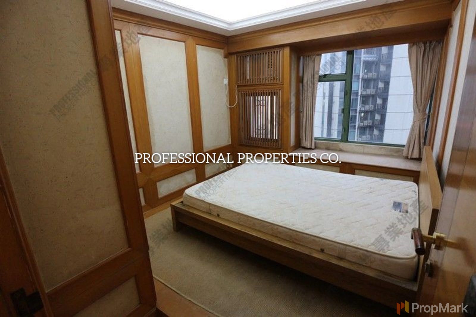 photo 3 — Robinson Place, Mid-levels West