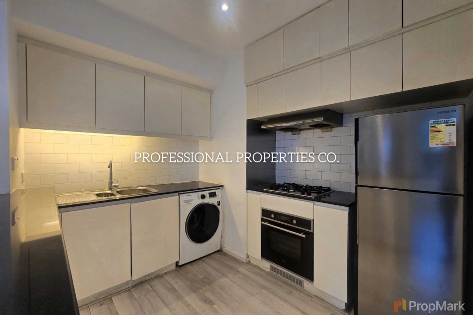 photo 8 — Caravan Court, Mid-levels West