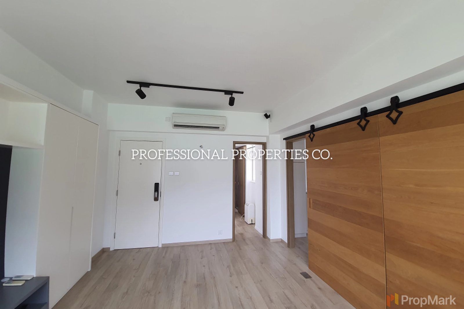 photo 8 — Amigo Mansion, Happy Valley