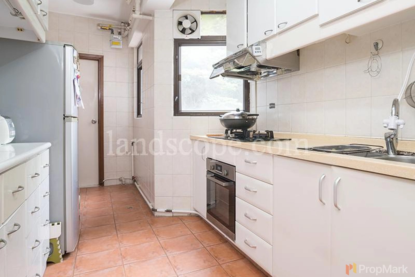 photo 10 — Ventris Place, Happy Valley