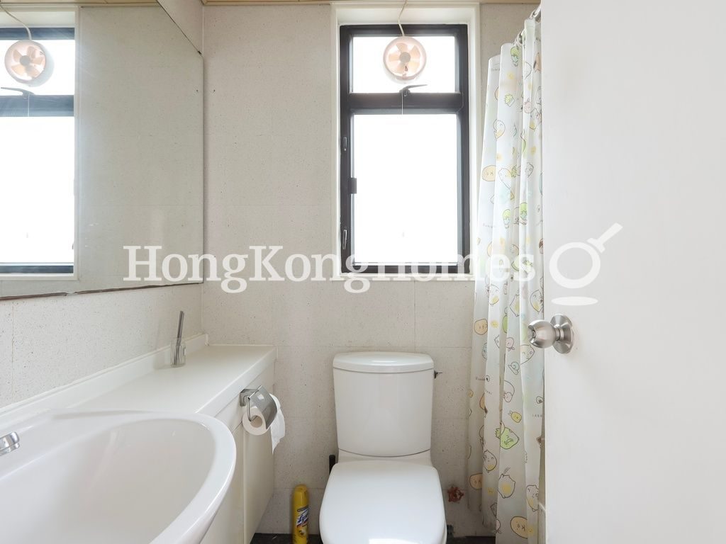 Guest Bathroom — Bella Vista, Mid-levels West