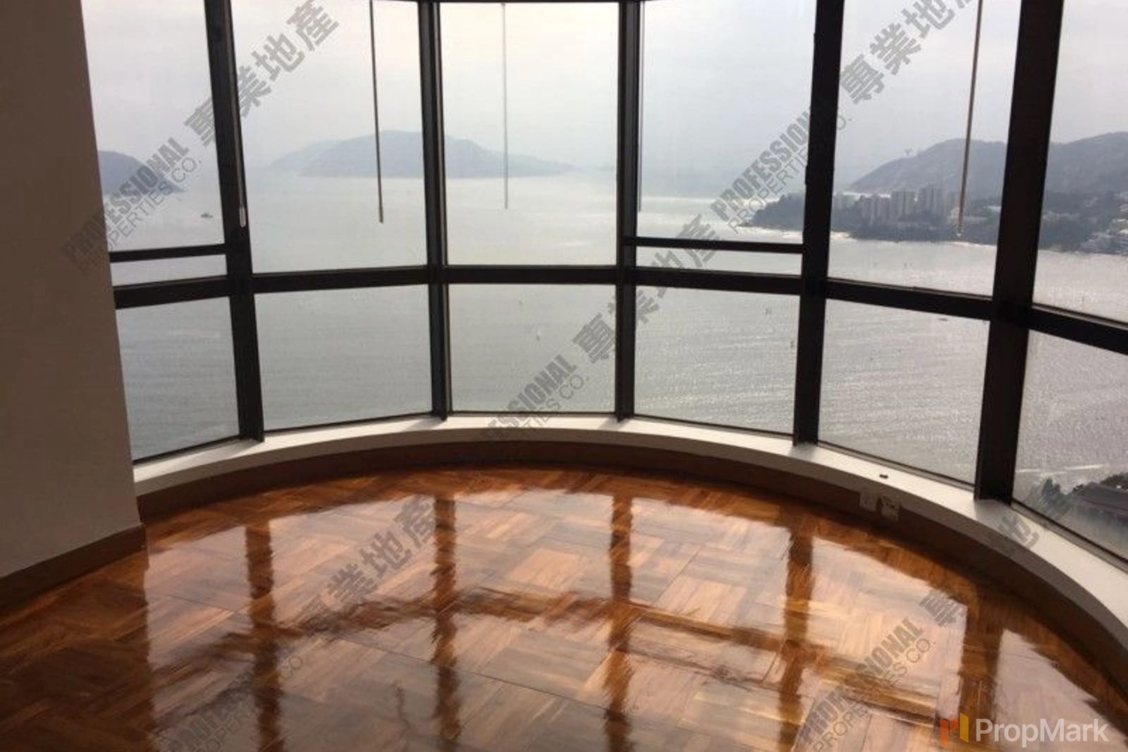photo 3 — Pacific View, Southside