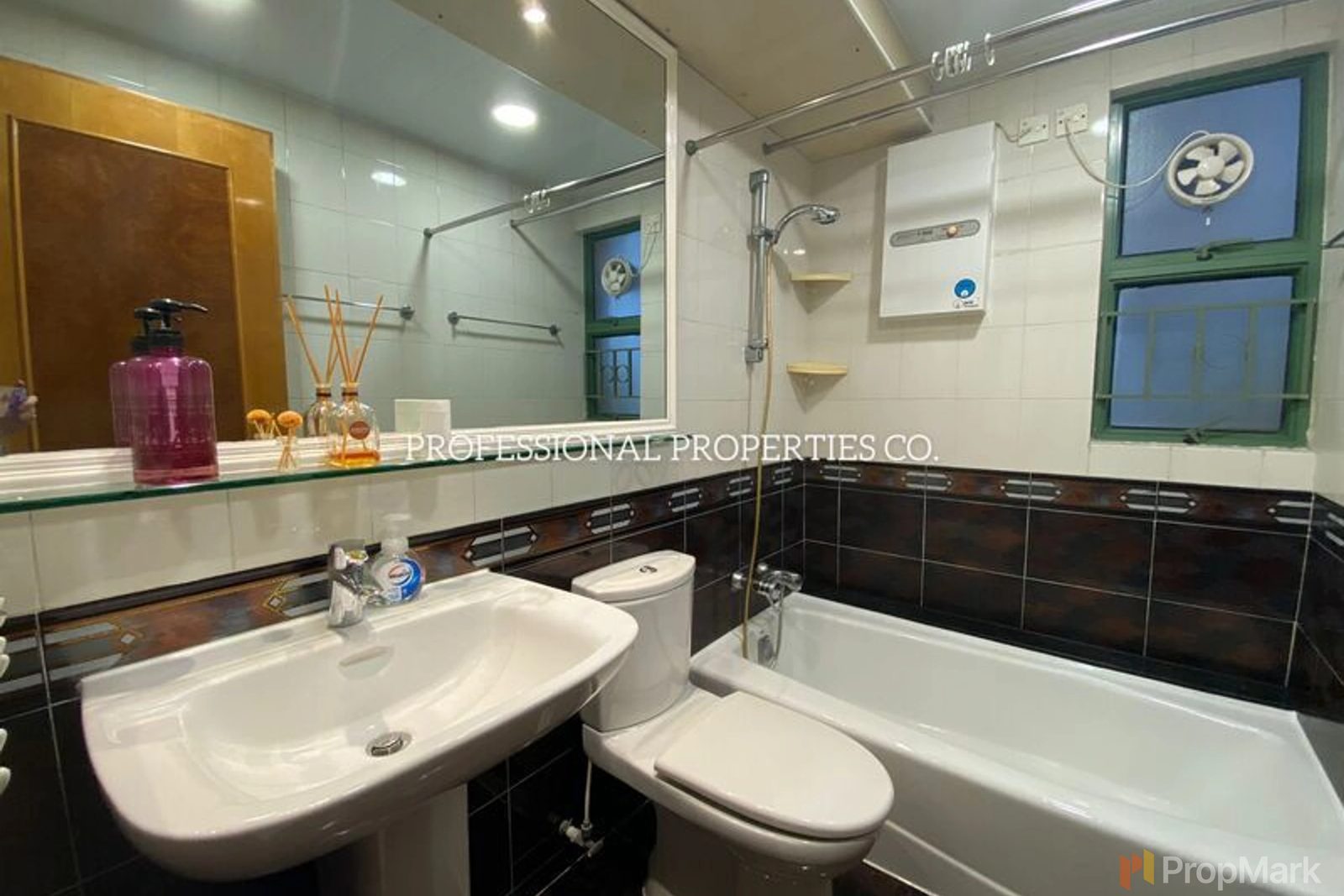 photo 6 — Robinson Place, Mid-levels West