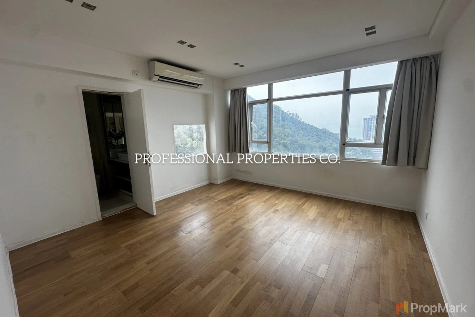 photo 3 — Hatton Place, Mid-levels West