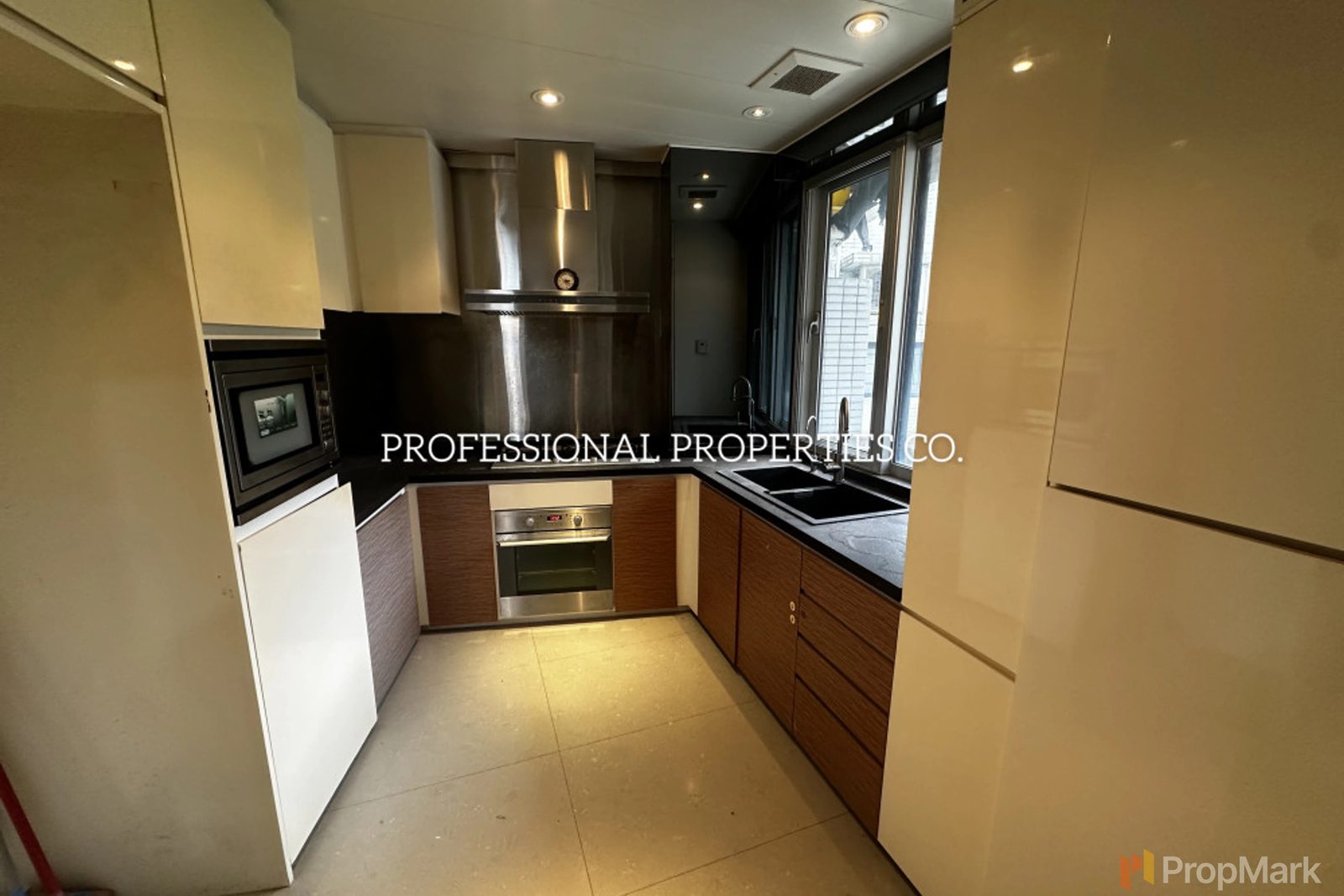 photo 5 — Hatton Place, Mid-levels West
