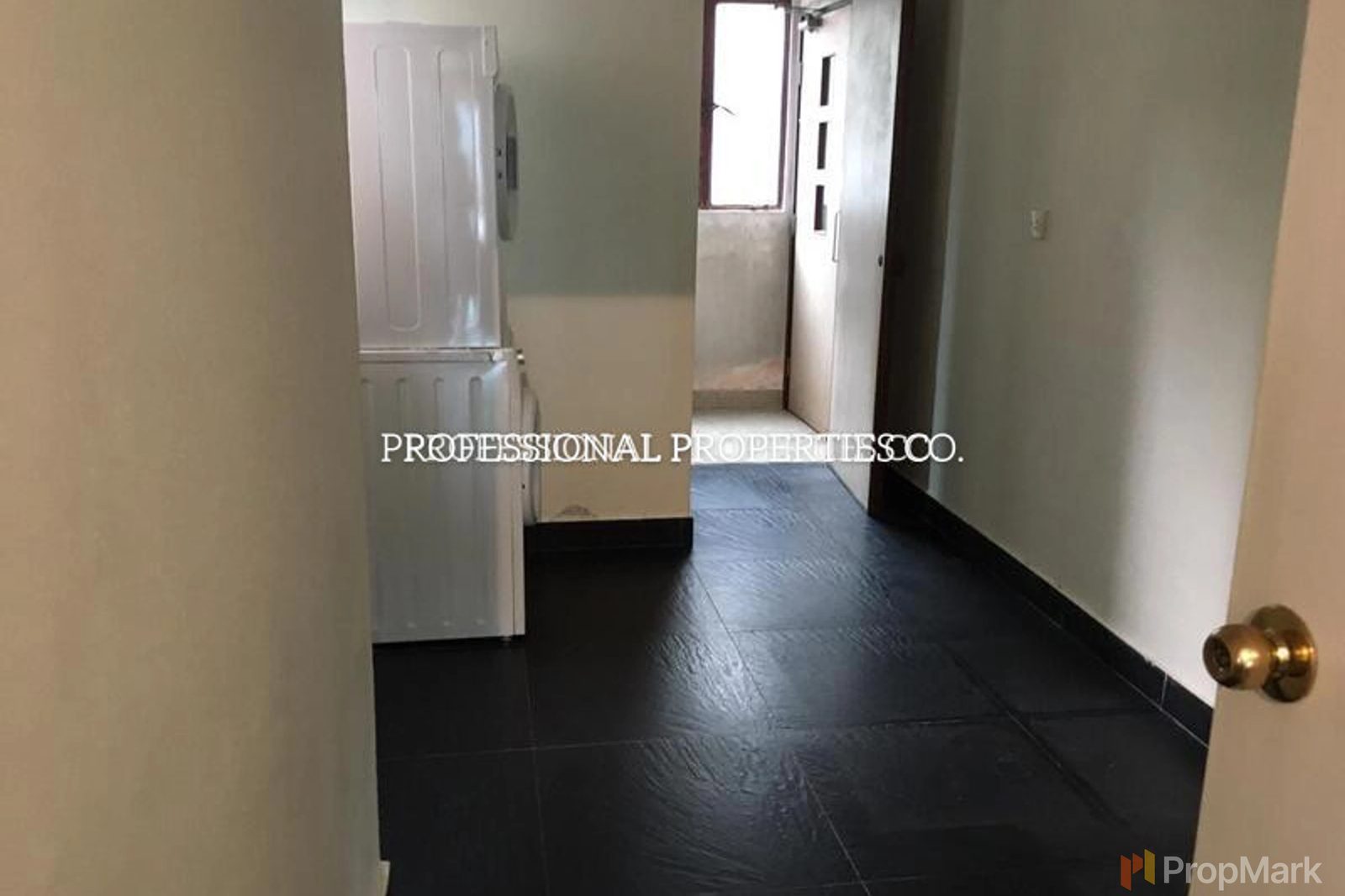 photo 13 — Dragonview Court, Mid-levels West
