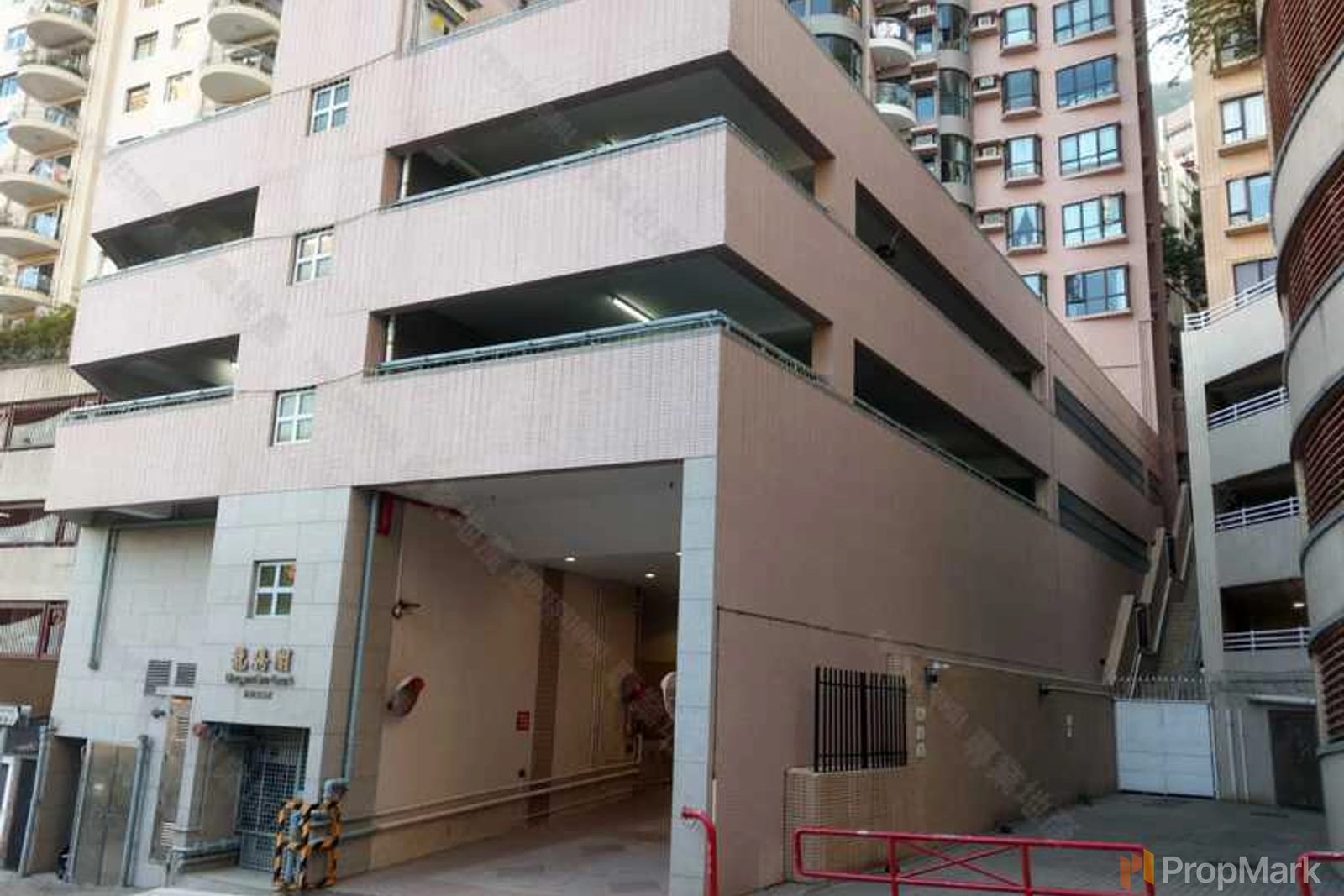 photo 14 — Dragonview Court, Mid-levels West