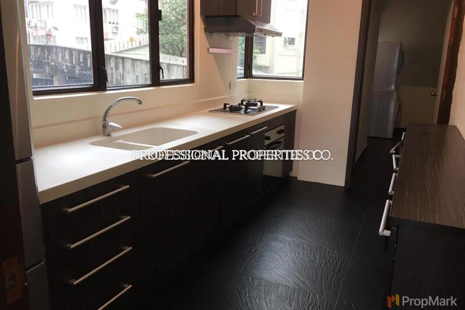 photo 9 — Dragonview Court, Mid-levels West