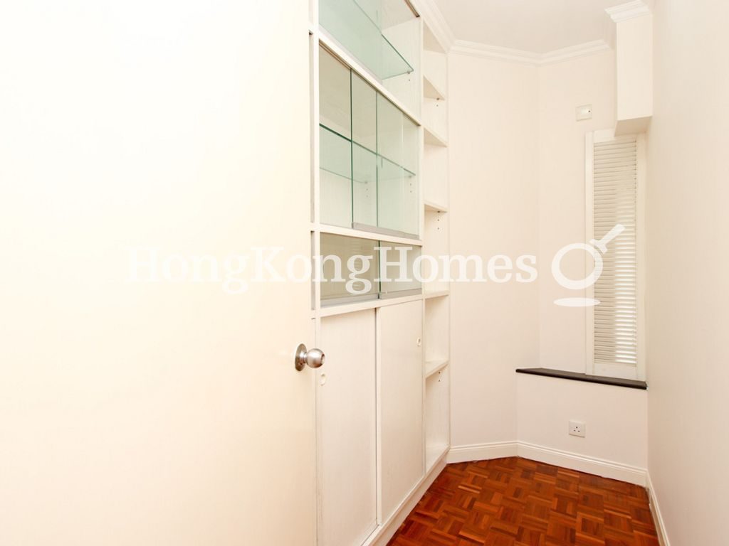 Third Bedroom — 光明臺 2 座，大坑