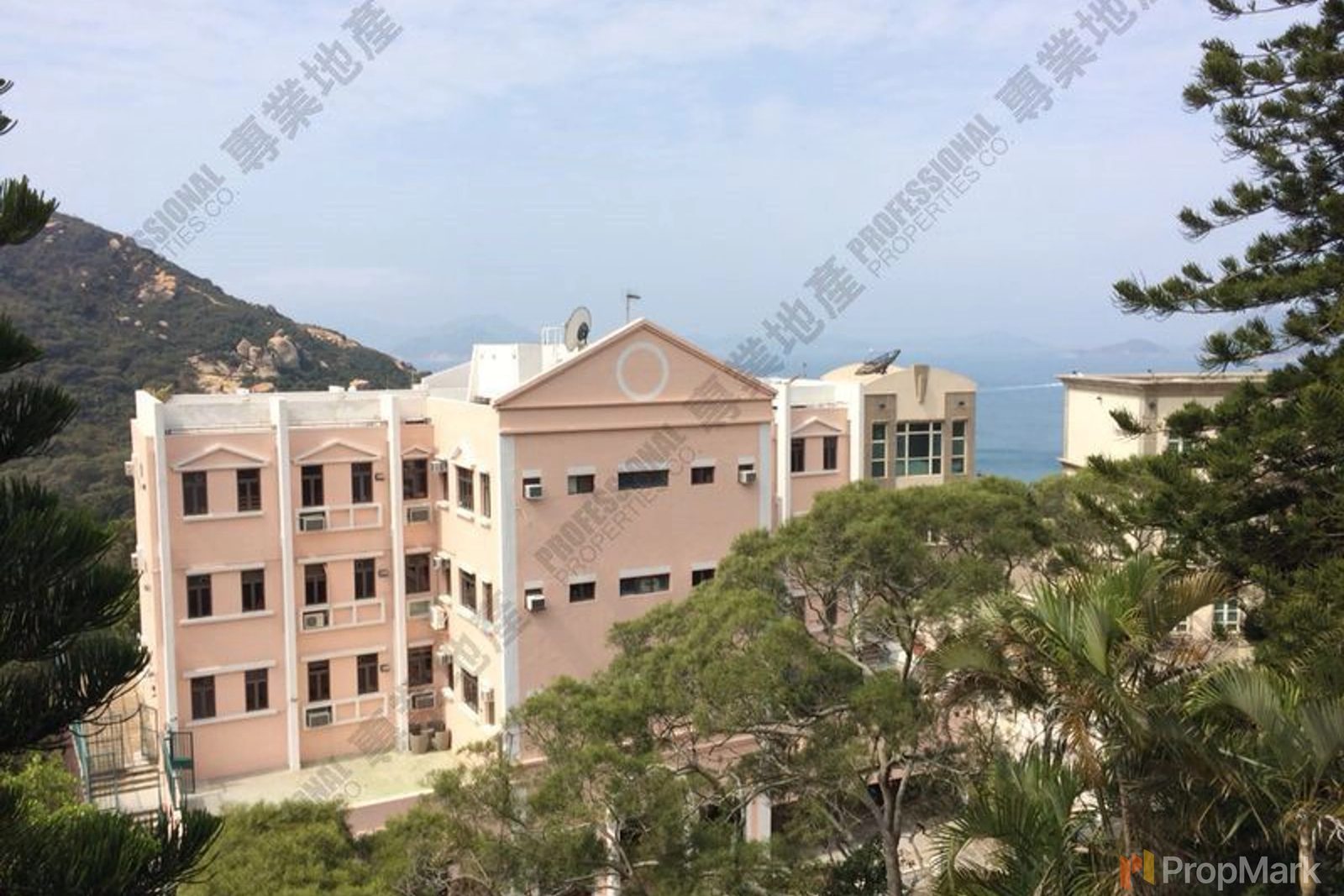 相片 11 — 環角道8-14號，港島南區