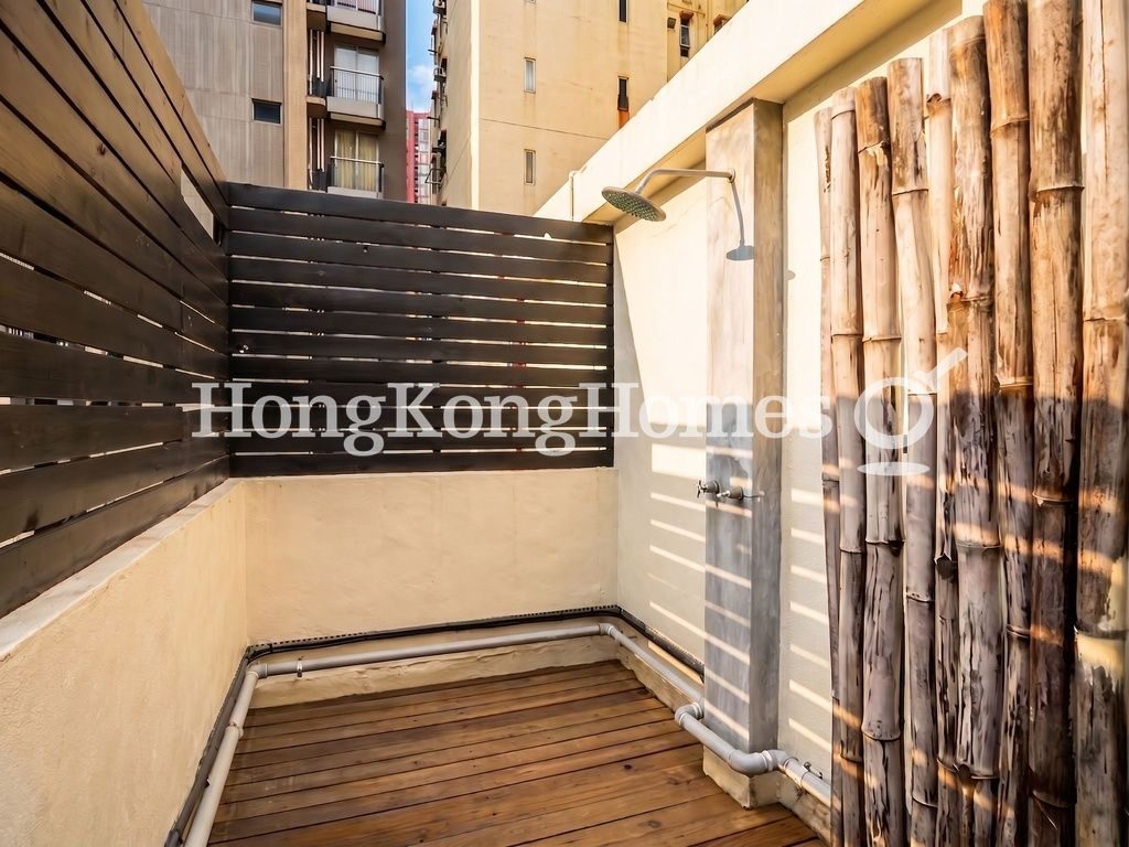 Private Roof Terrace — 伊利近街 7-13 號，中環