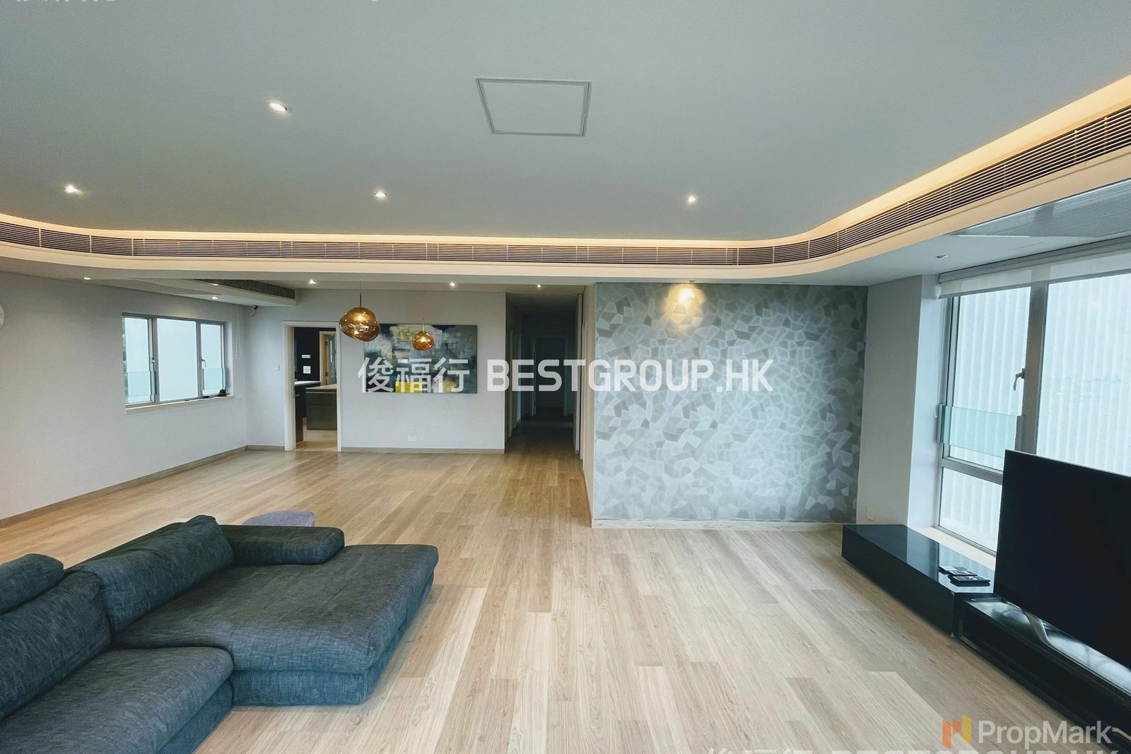 photo 3 — Guildford Court, The Peak