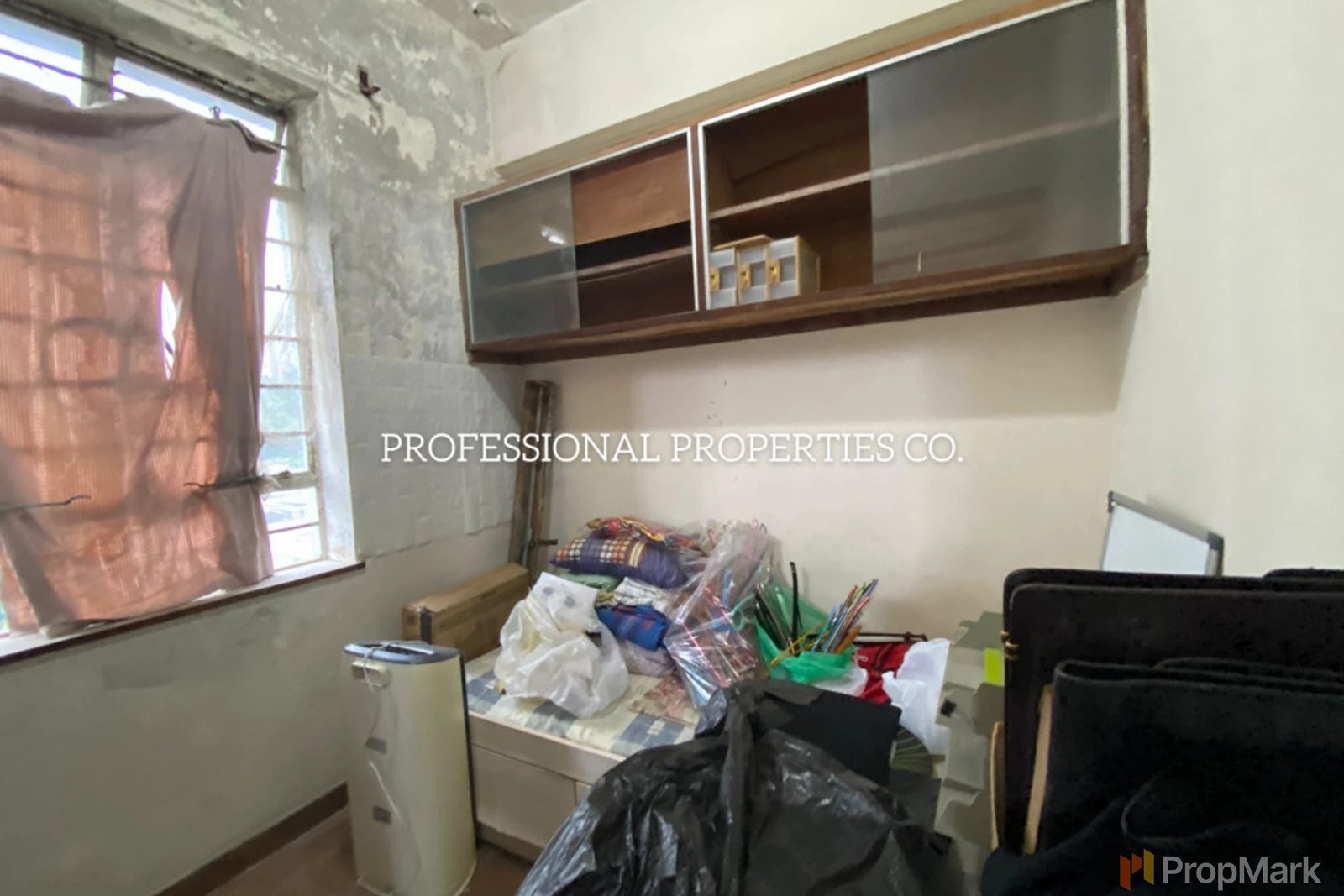 photo 12 — 16-20 Broom Road, Happy Valley