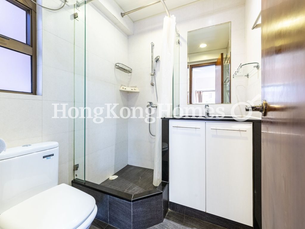 Master Bathroom — 西寧閣，西環堅尼地城