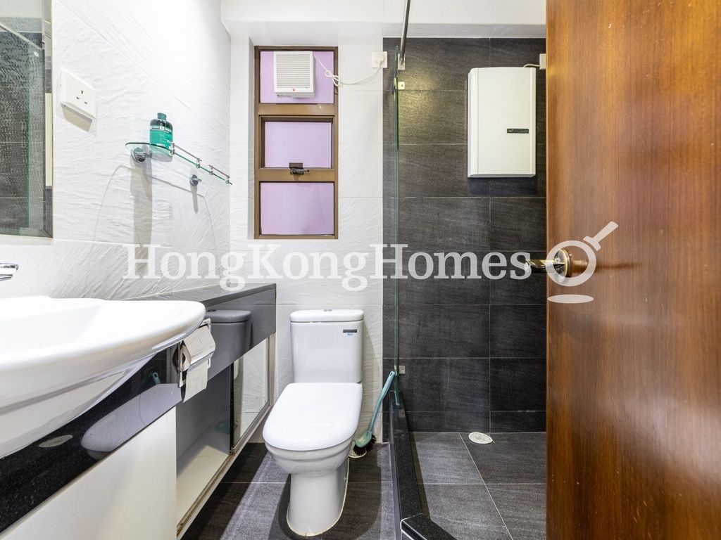 Guest Bathroom — Serene Court, Western / Kennedy Town