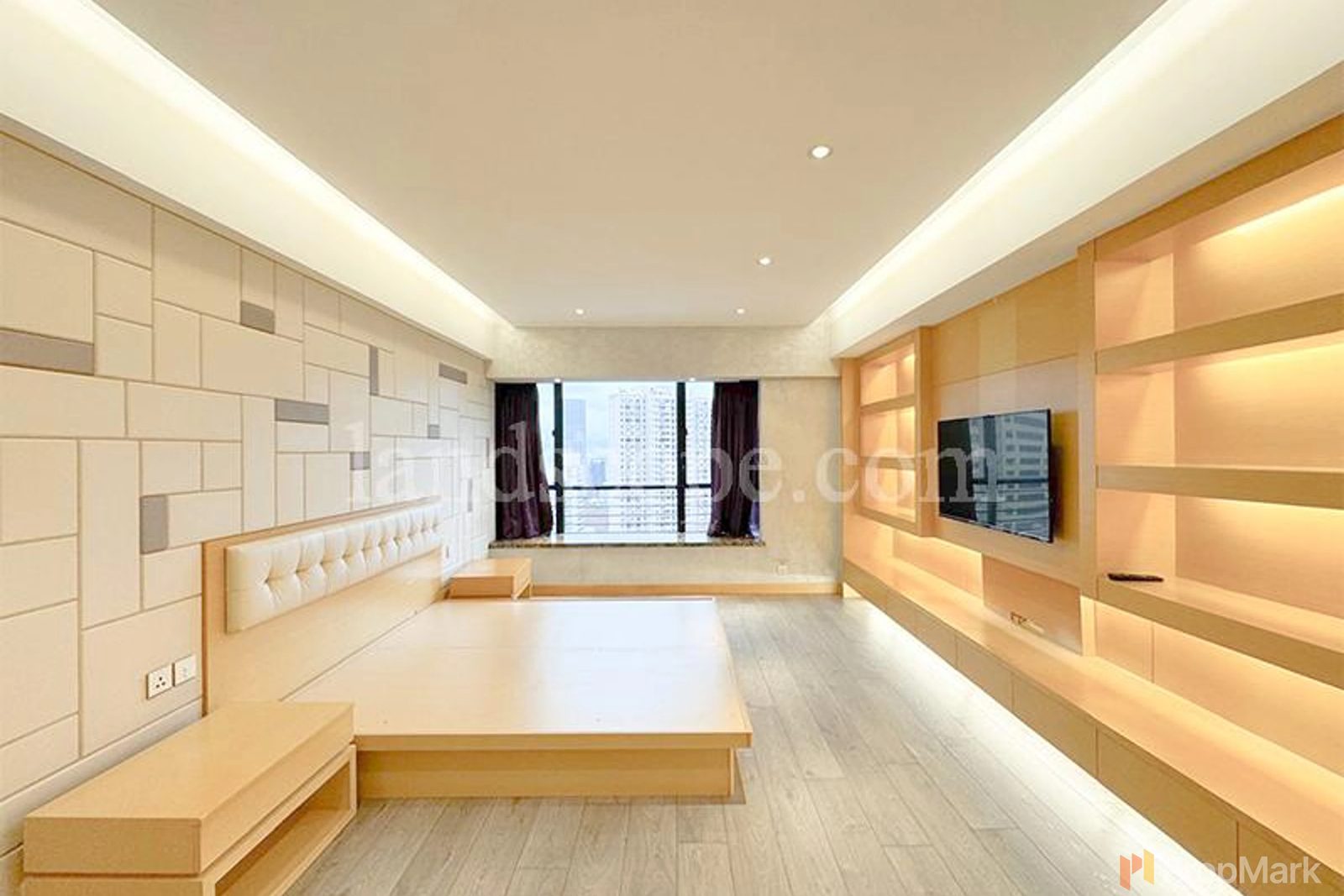 photo 4 — Clovelly Court, Mid-levels Central